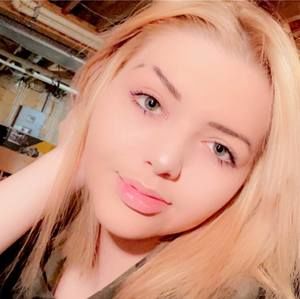 Meet your Posher, Melanie